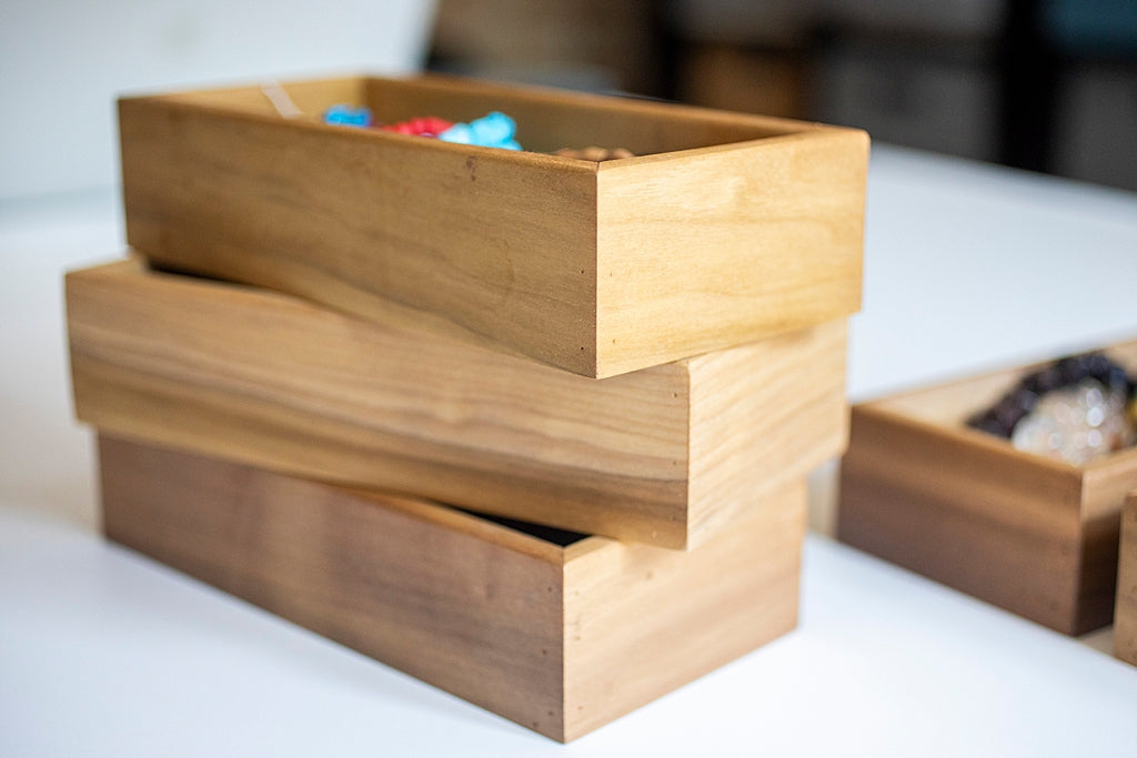 ELEGANT WOODEN TRAY